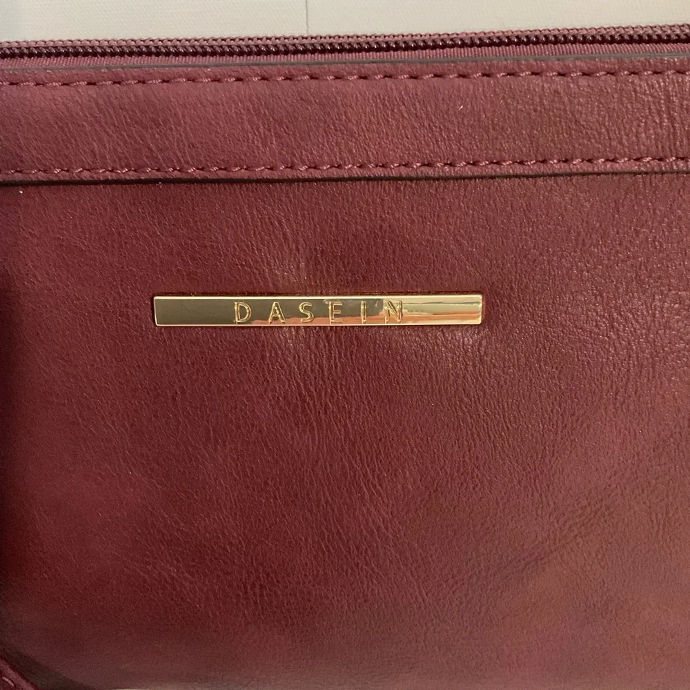 N/A dasein burgundy